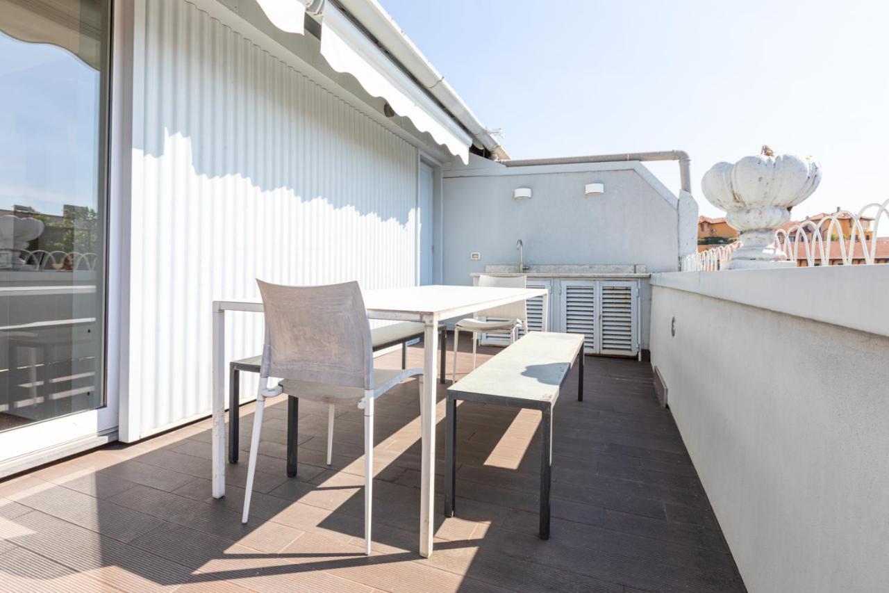 מילאנו Citta Studi Terrace Suite With Jacuzzi - Top Collection מראה חיצוני תמונה